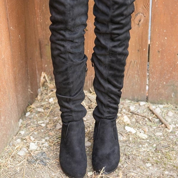 Over the Knee black  boots new with out box - Picture 2 of 12